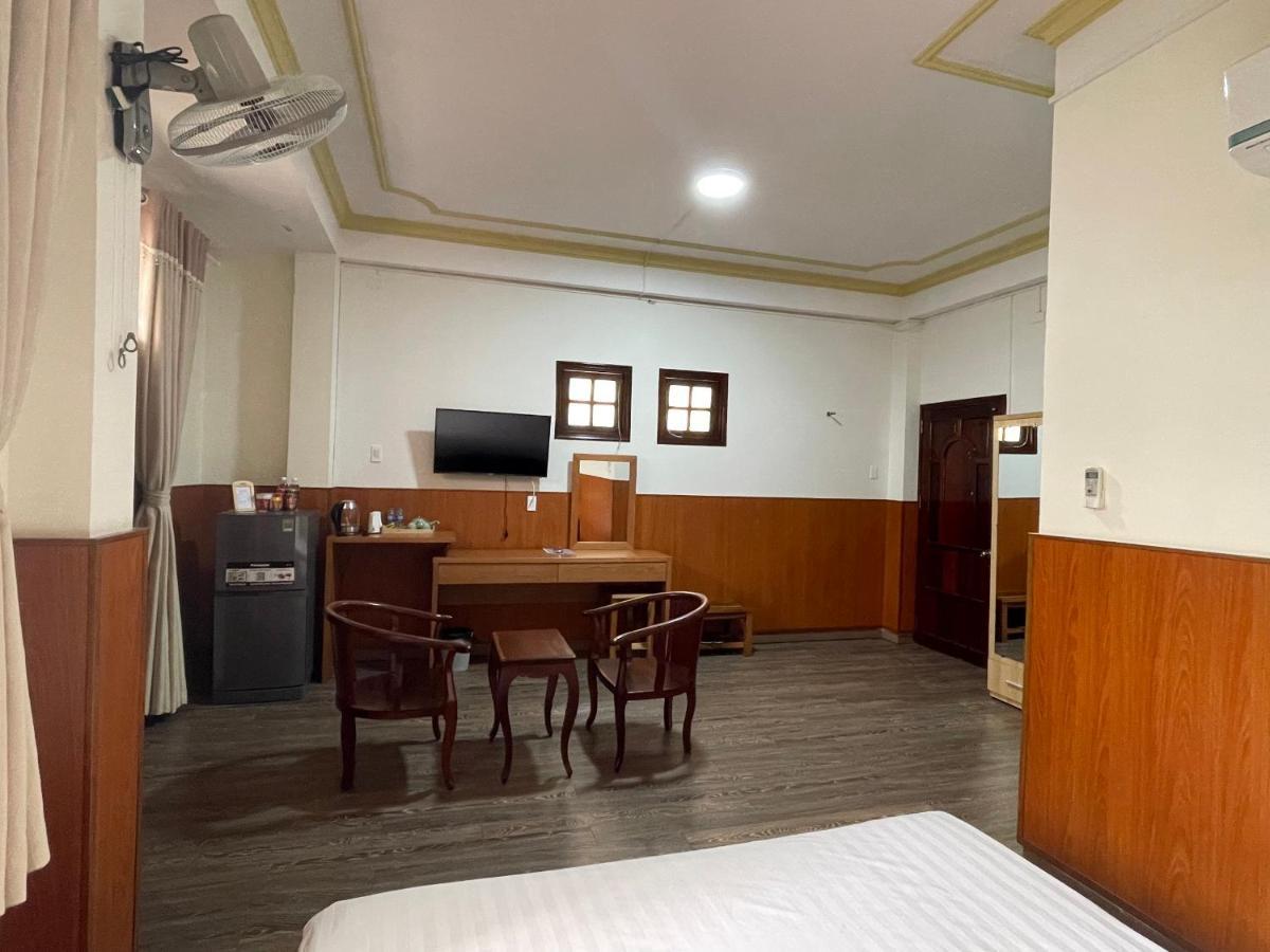 Khach San Mekong Star Hotell Vĩnh Long Exteriör bild